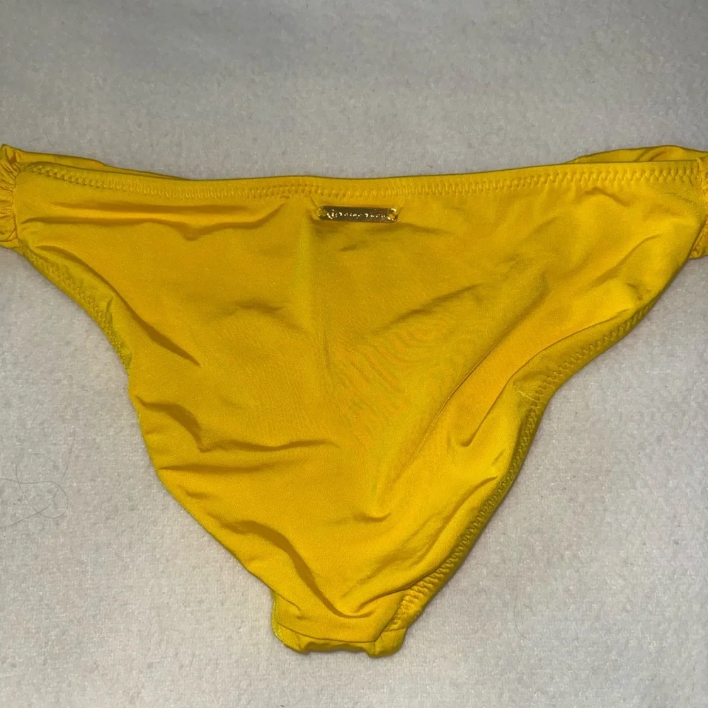 Trina Turk SZ 8 Studio Solids Shirred Tab Side‎ Bikini Bottoms SUNSHINE yellow